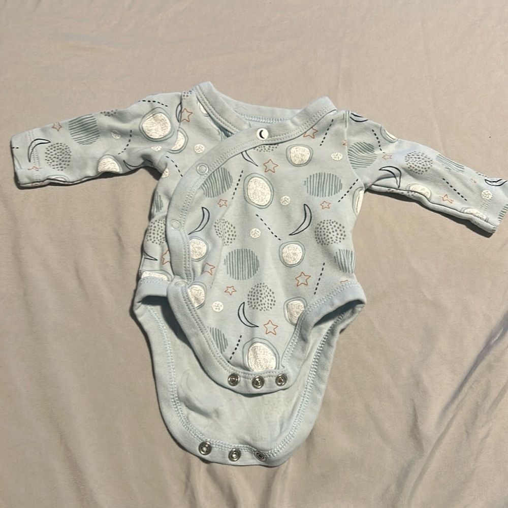 Mac&Moon newborn onesie